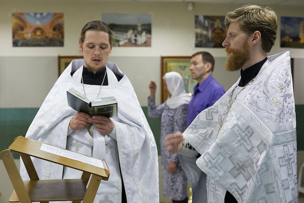 Вручение свидетельств об окончании Библейско-богословских курсов